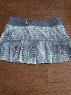 Lululemon Run Speed Skirt Snowy Owl Size 6